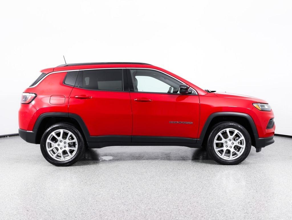 Jeep Compass Latitude Lux 4x4 2023
