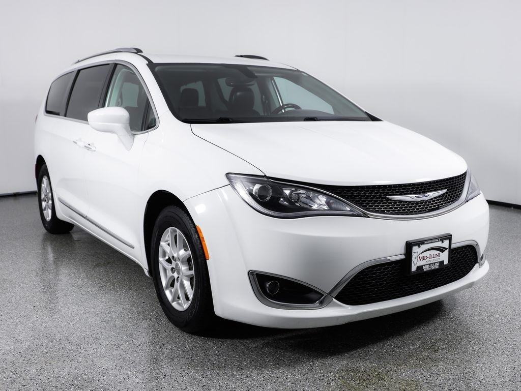 Chrysler Pacifica Touring L FWD 2020