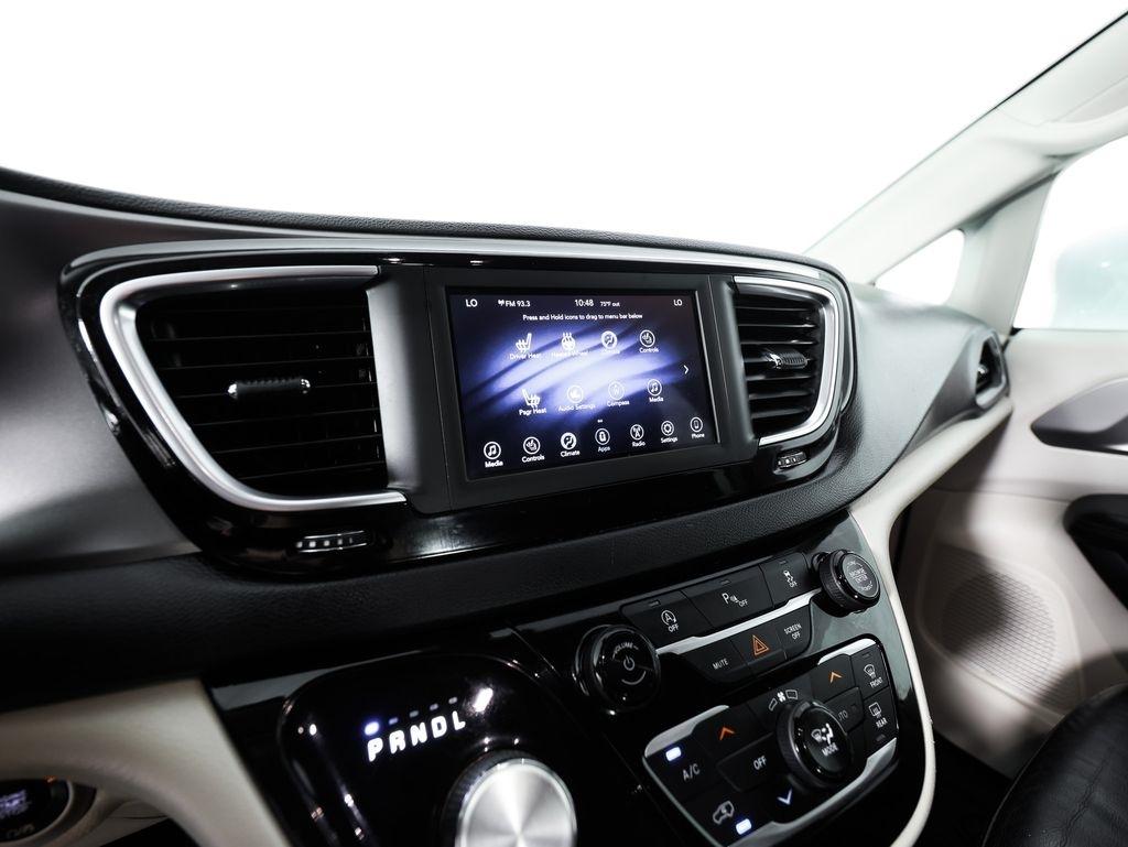 Chrysler Pacifica Touring L FWD 2020