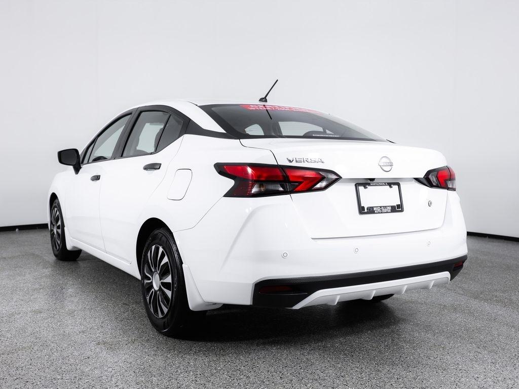 Nissan Versa S CVT 2025