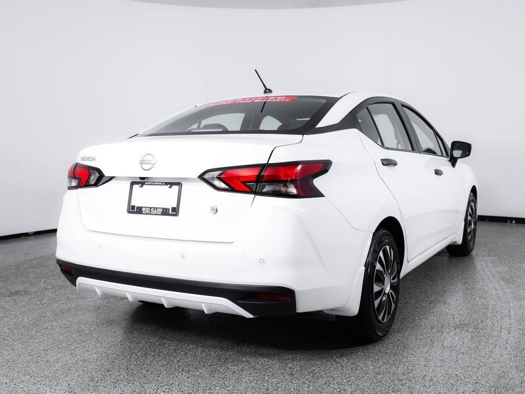 Nissan Versa S CVT 2025