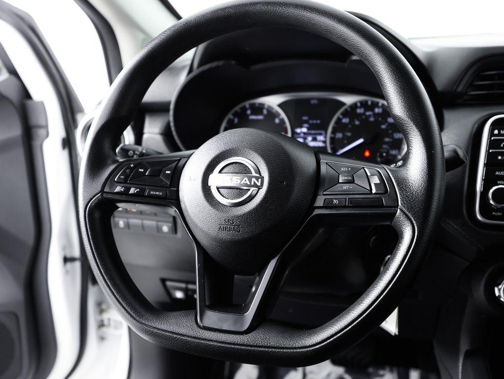 Nissan Versa S CVT 2025
