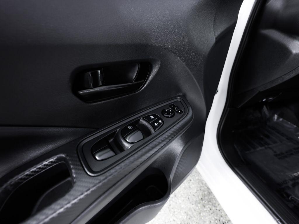 Nissan Versa S CVT 2025