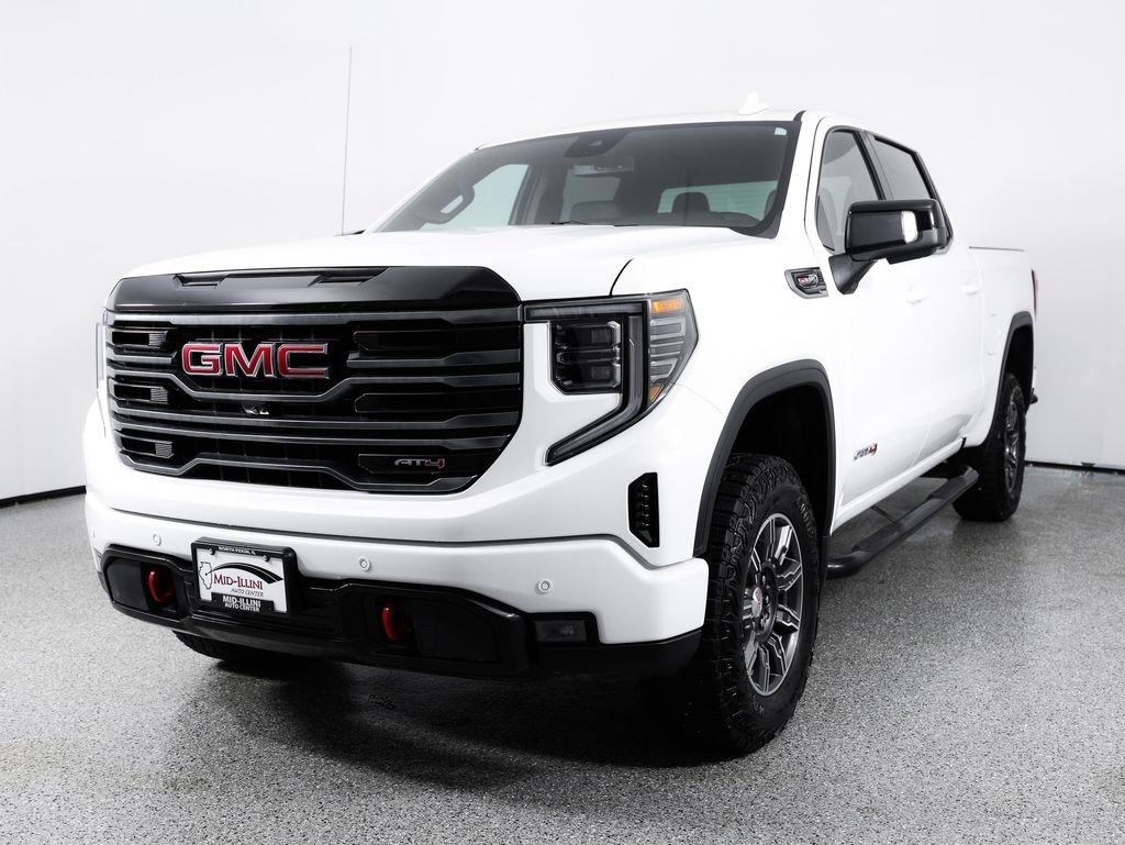 GMC Sierra 1500 4WD Crew Cab 147" AT4 2025