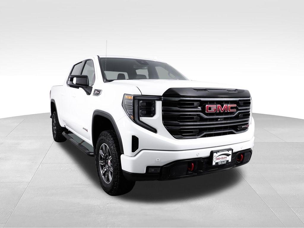 GMC Sierra 1500 4WD Crew Cab 147" AT4 2025