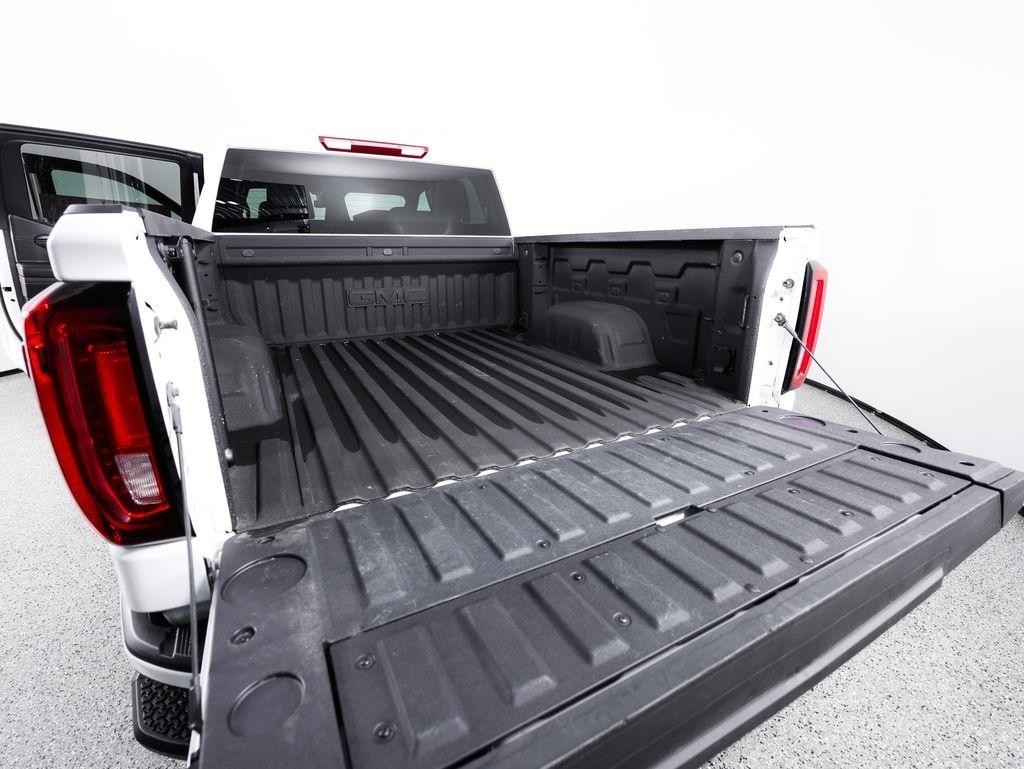 GMC Sierra 1500 4WD Crew Cab 147" AT4 2025