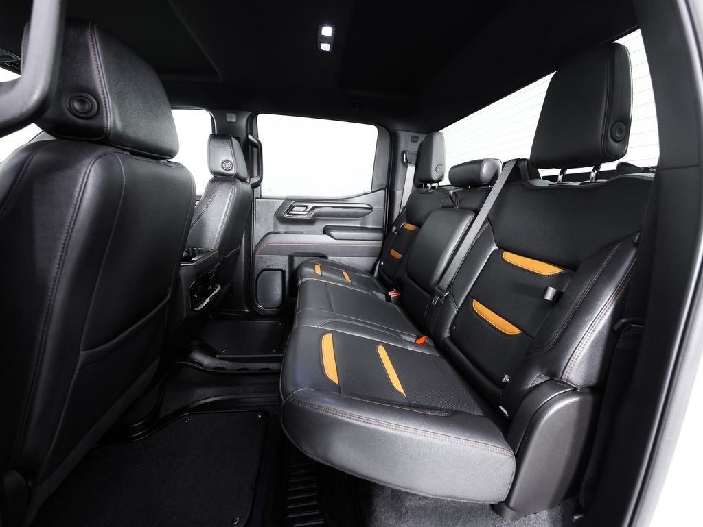 GMC Sierra 1500 4WD Crew Cab 147" AT4 2025