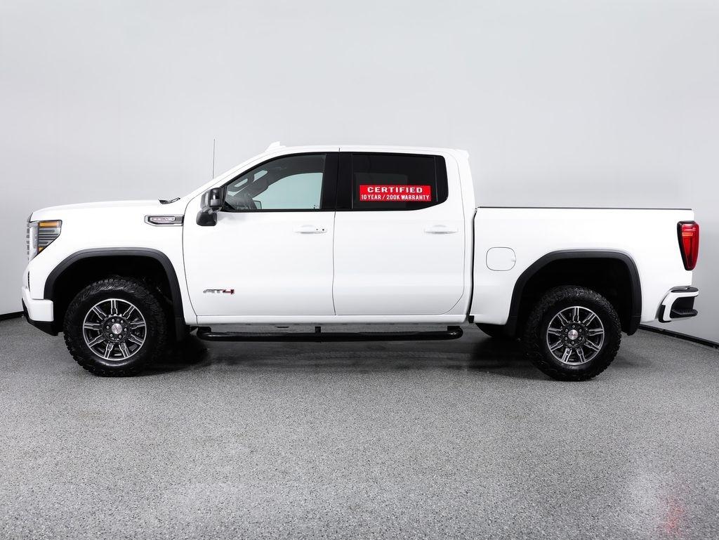 GMC Sierra 1500 4WD Crew Cab 147" AT4 2025