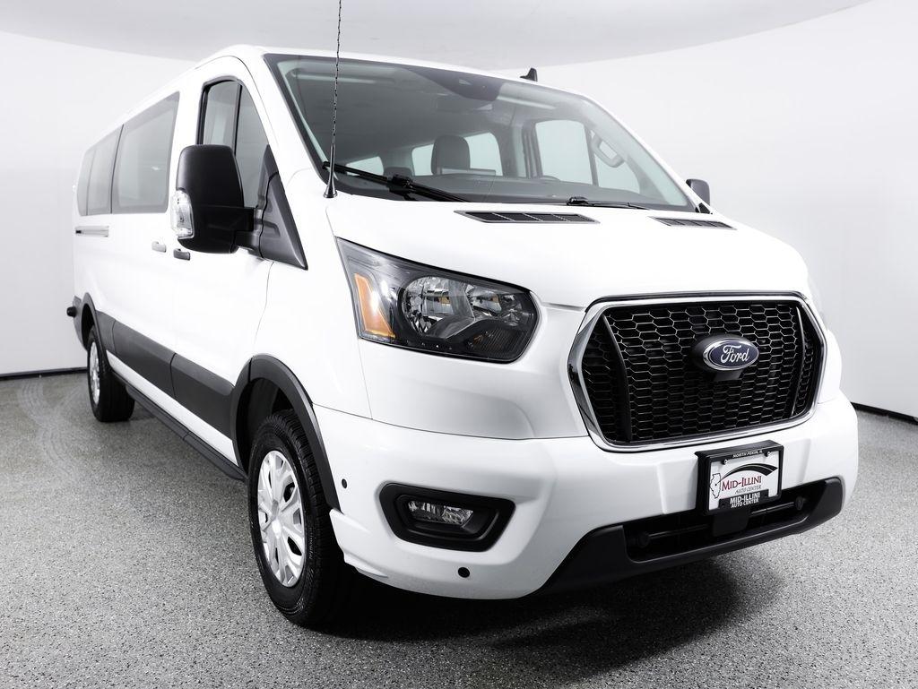 Ford Transit Passenger Wagon T-350 148" Low Roof XLT RWD 2024