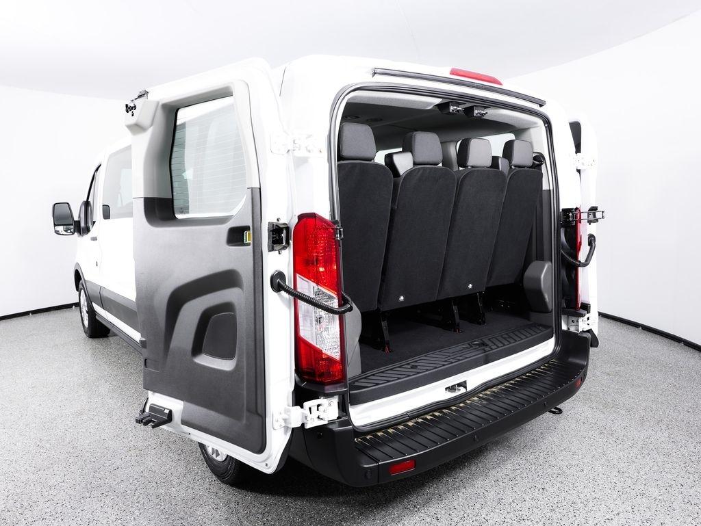 Ford Transit Passenger Wagon T-350 148" Low Roof XLT RWD 2024
