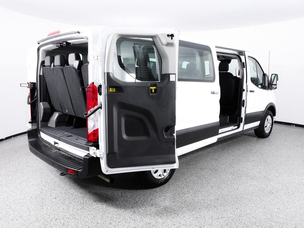 Ford Transit Passenger Wagon T-350 148" Low Roof XLT RWD 2024