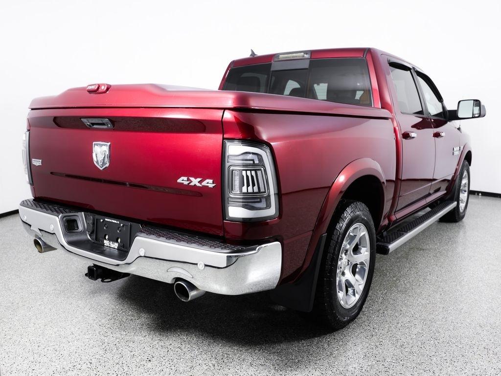 RAM 1500 4WD Crew Cab 140.5" Laramie 2016
