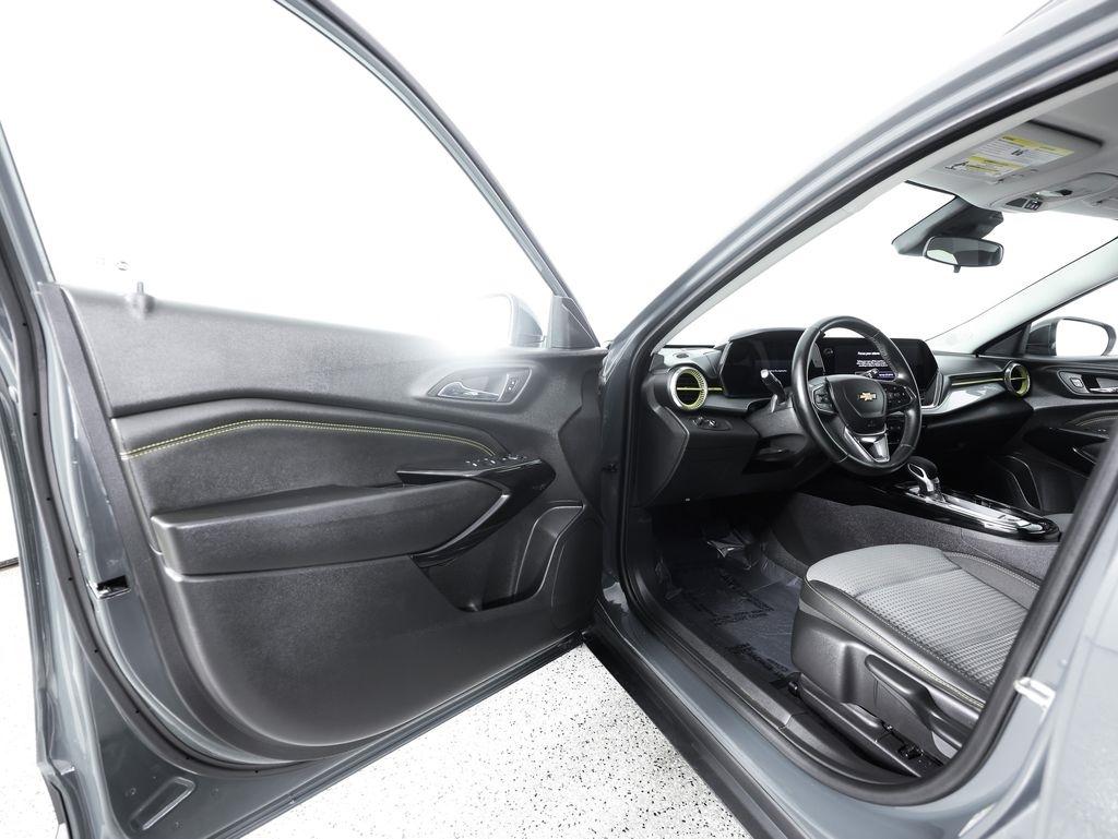 Chevrolet Trax FWD 4dr LT 2025