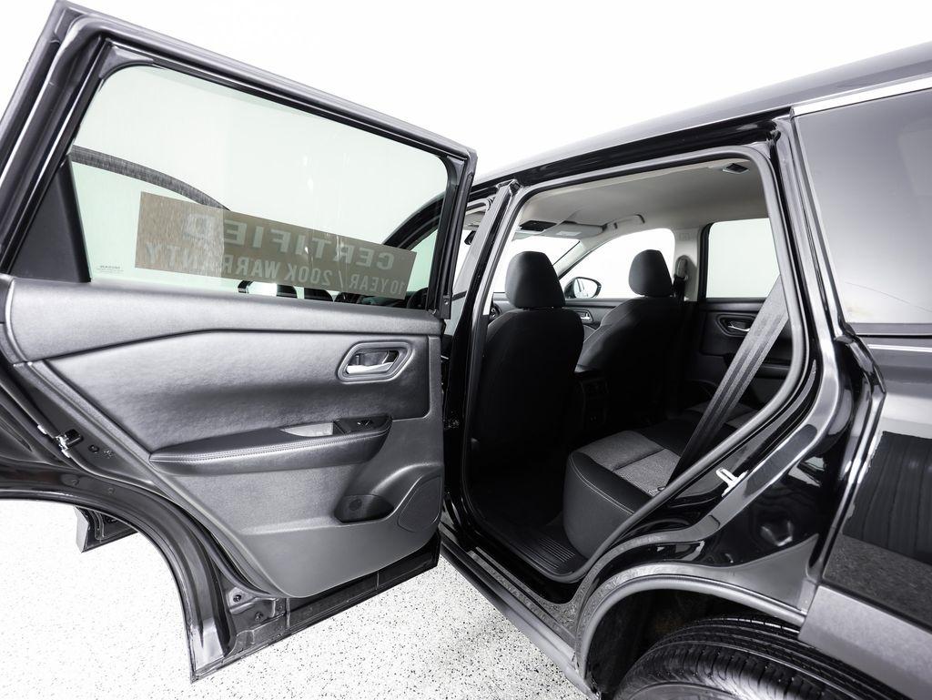 Nissan Rogue AWD SV *Ltd Avail* 2026