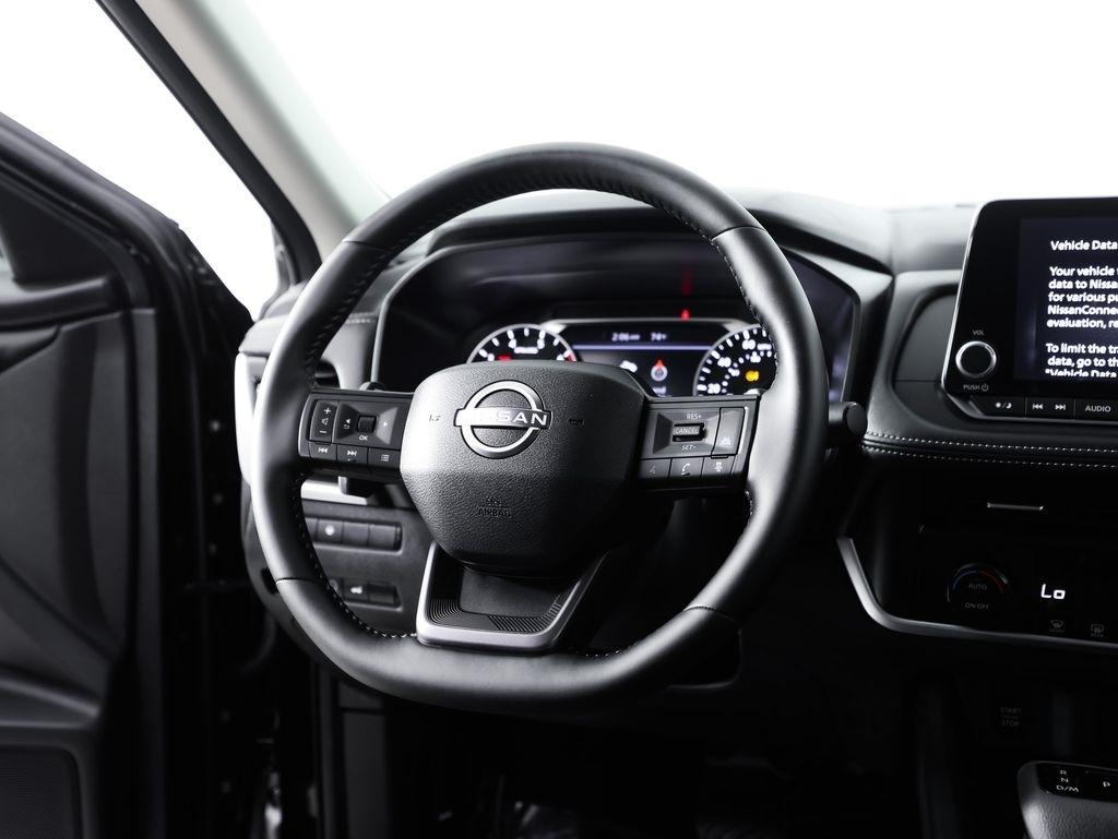 Nissan Rogue AWD SV *Ltd Avail* 2026