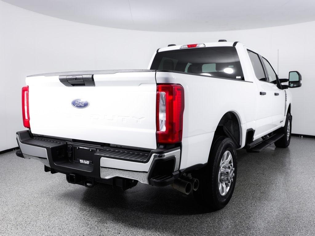 Ford Super Duty F-350 SRW King Ranch 4WD Crew Cab 8' Box 2024