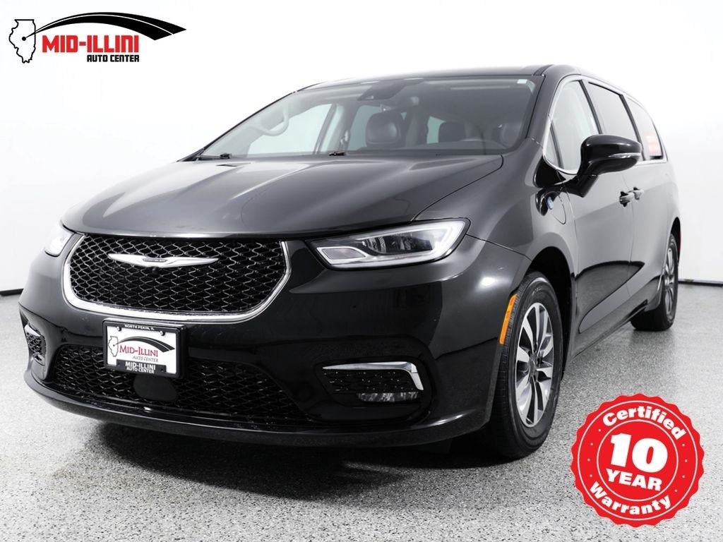 2022 Chrysler Pacifica Hybrid Touring L FWD