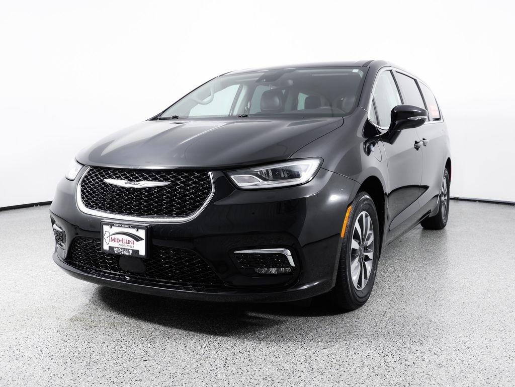 Chrysler Pacifica Hybrid Touring L FWD 2022