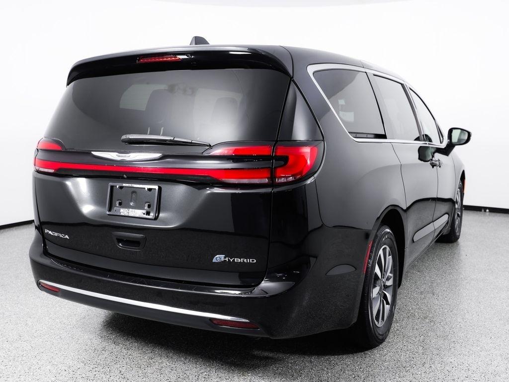 Chrysler Pacifica Hybrid Touring L FWD 2022