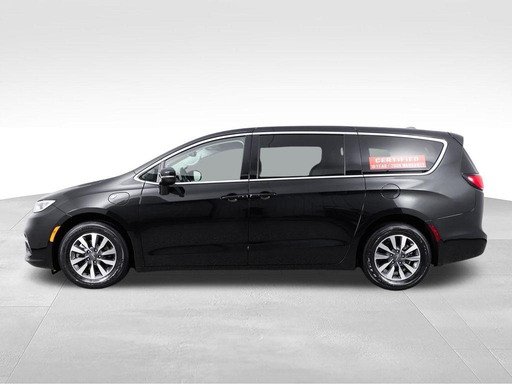 Chrysler Pacifica Hybrid Touring L FWD 2022