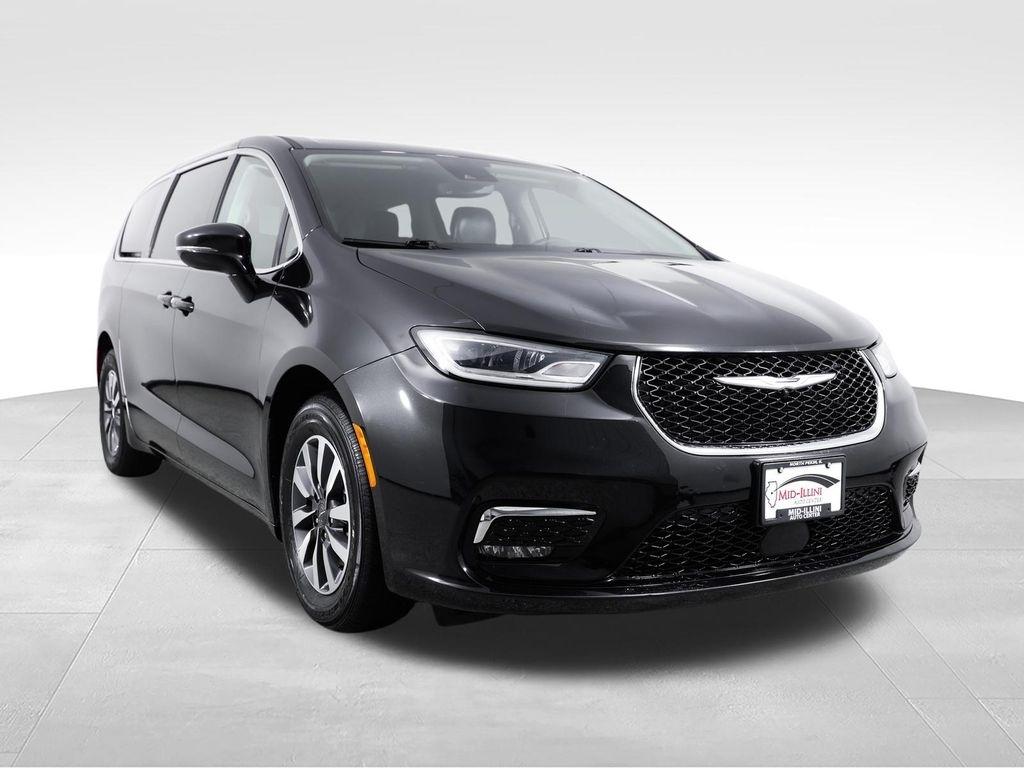 Chrysler Pacifica Hybrid Touring L FWD 2022