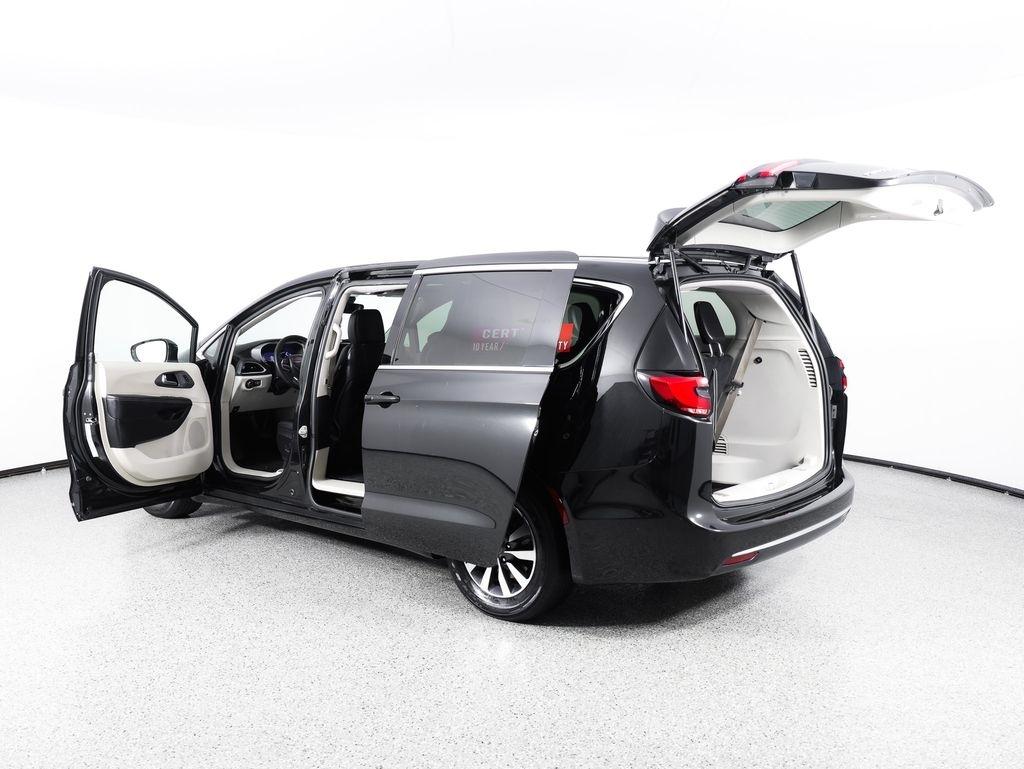 Chrysler Pacifica Hybrid Touring L FWD 2022