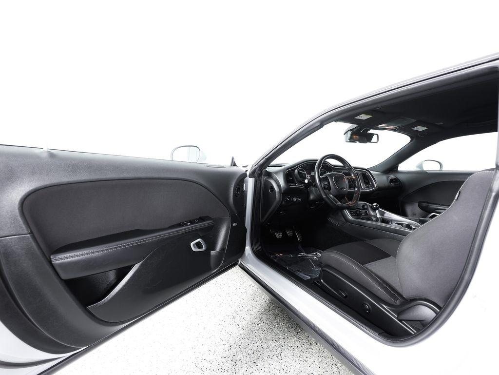 Dodge Challenger R/T Scat Pack Widebody RWD 2022