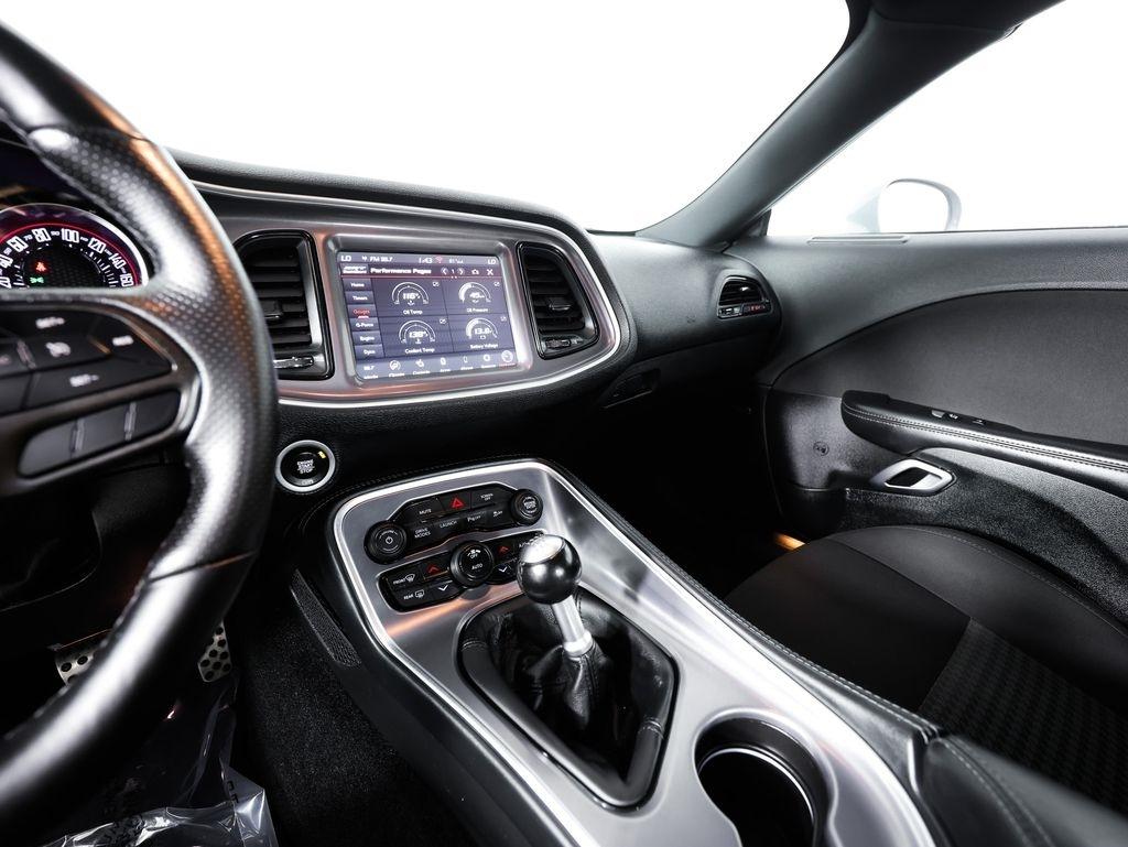 Dodge Challenger R/T Scat Pack Widebody RWD 2022