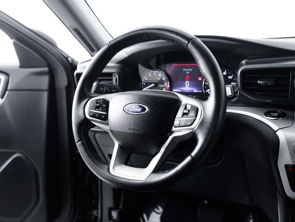 Ford Explorer XLT 4WD 2022