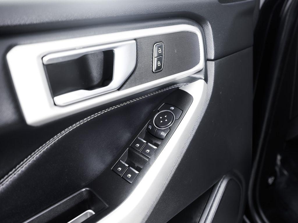 Ford Explorer XLT 4WD 2022