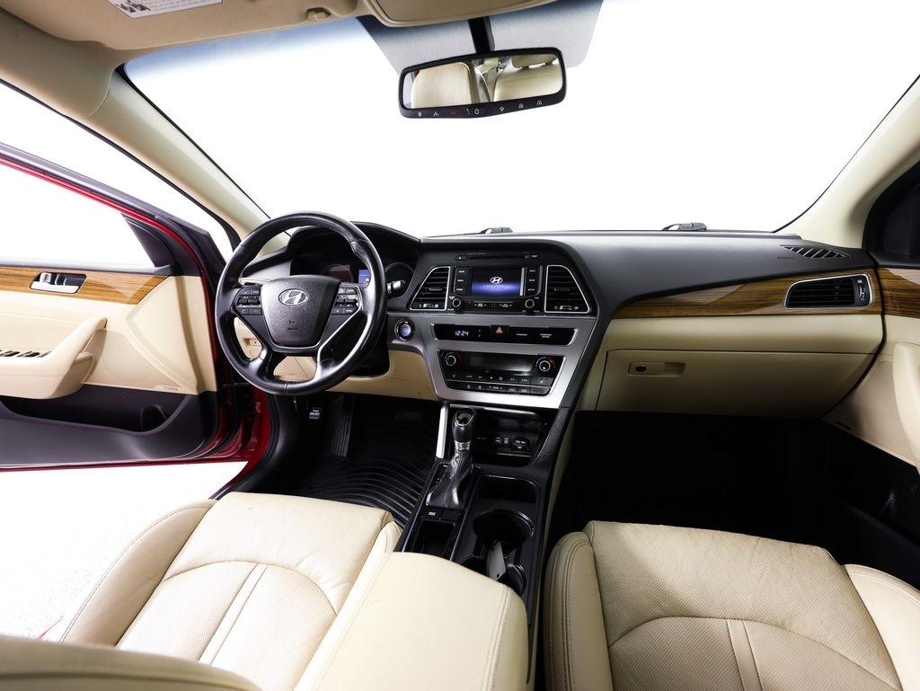 Hyundai Sonata 4dr Sdn 2.4L Limited 2015