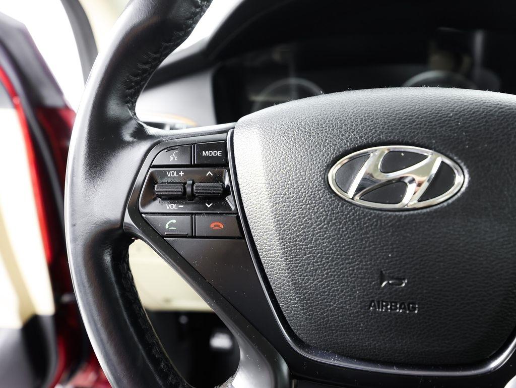 Hyundai Sonata 4dr Sdn 2.4L Limited 2015