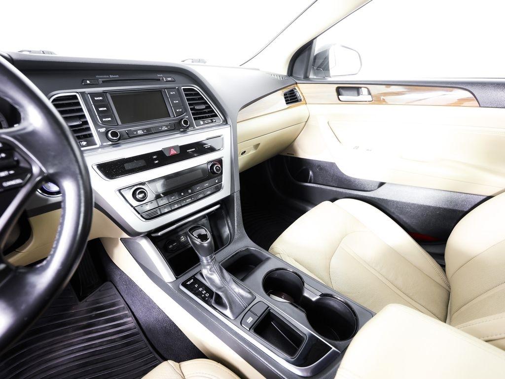 Hyundai Sonata 4dr Sdn 2.4L Limited 2015