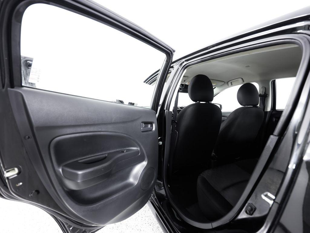 Mitsubishi Mirage Carbonite Edition CVT 2021