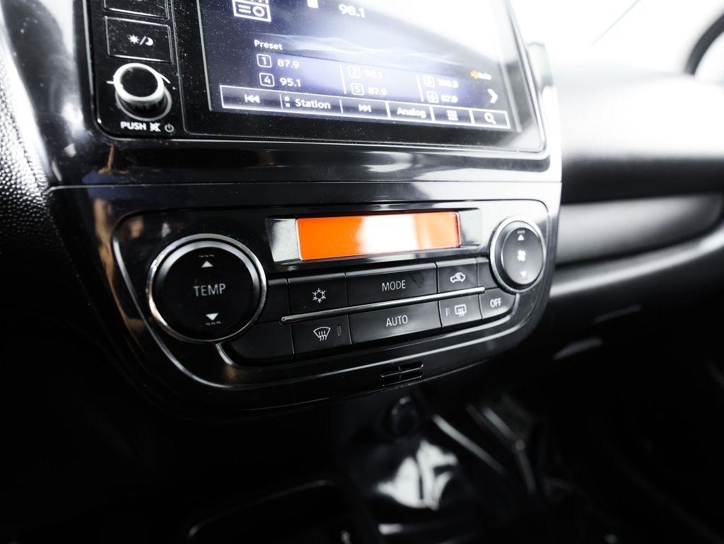 Mitsubishi Mirage Carbonite Edition CVT 2021