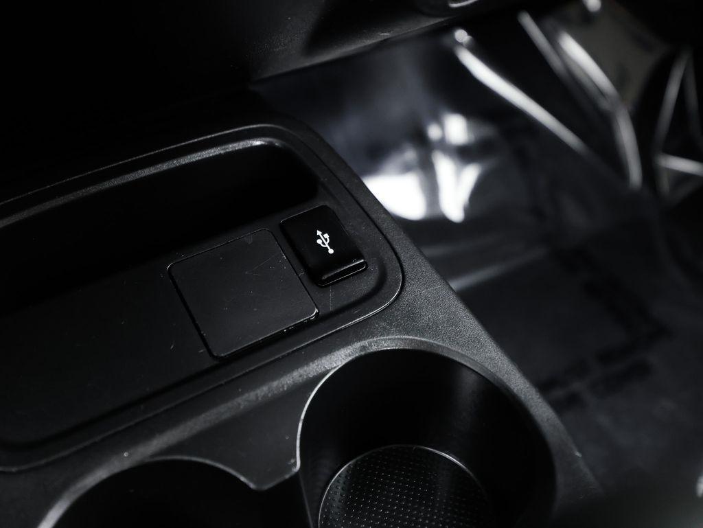 Mitsubishi Mirage Carbonite Edition CVT 2021