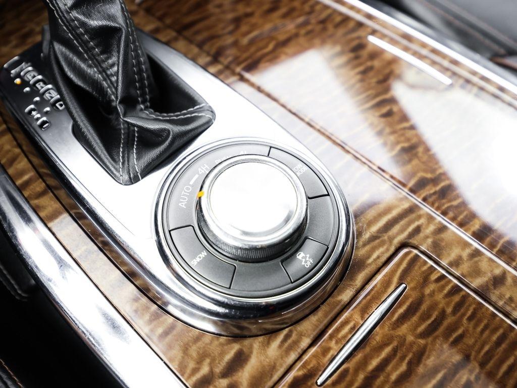 Nissan Armada 4x4 Platinum 2019