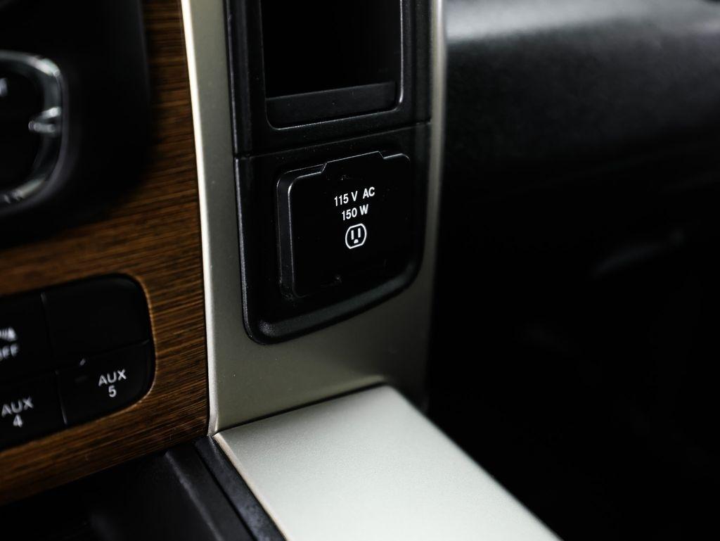 RAM 2500 4WD Crew Cab 149" Laramie 2014