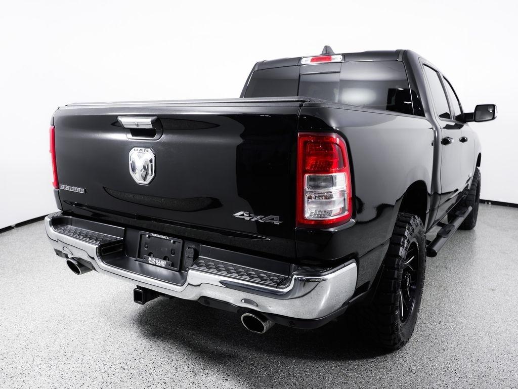 RAM 1500 Big Horn 4x4 Crew Cab 5'7" Box 2020