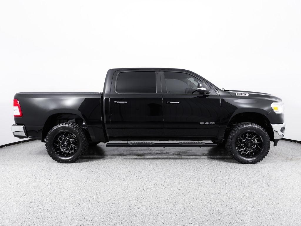 RAM 1500 Big Horn 4x4 Crew Cab 5'7" Box 2020