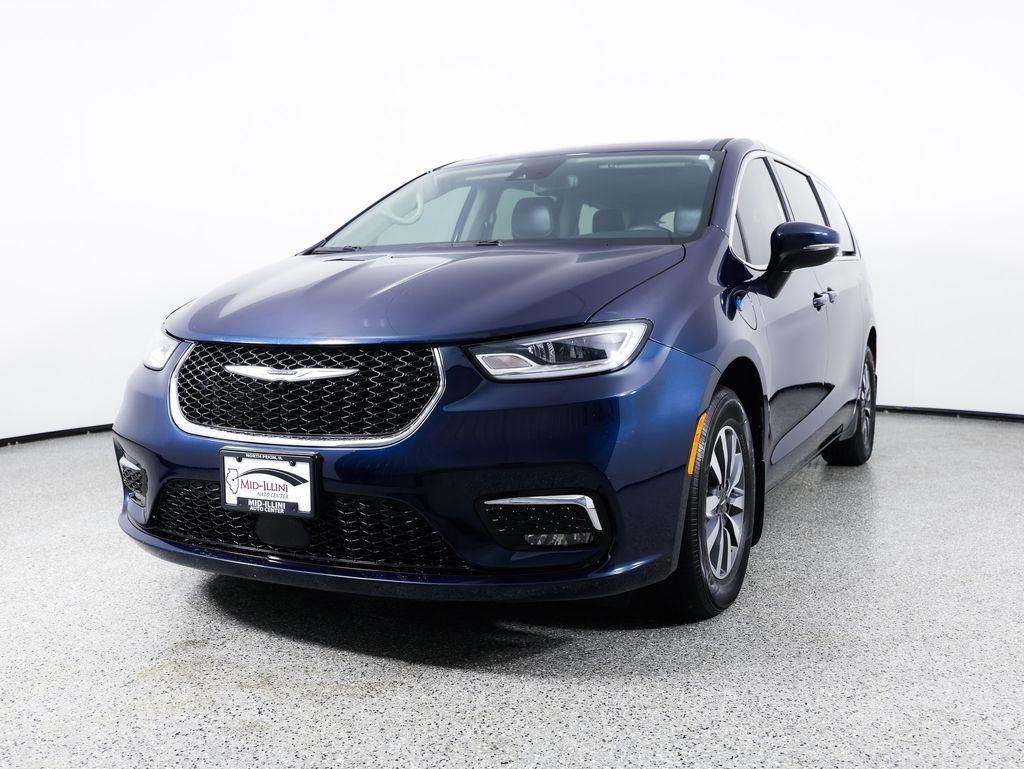Chrysler Pacifica Hybrid Touring L FWD 2023