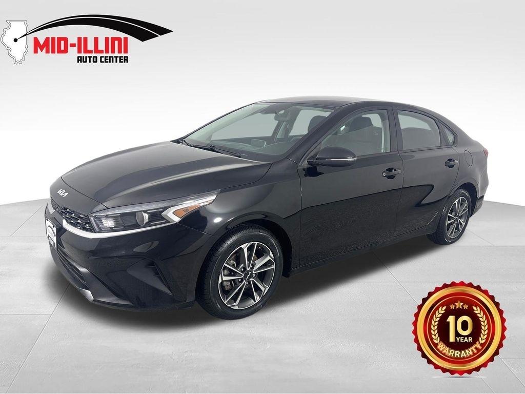 2023 Kia Forte LXS IVT
