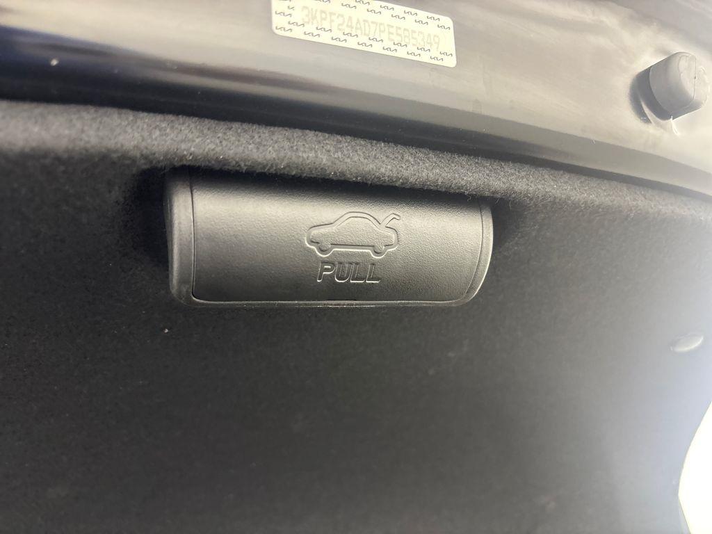 Kia Forte LXS IVT 2023