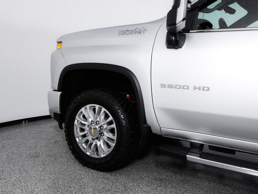 Chevrolet Silverado 3500HD 4WD Crew Cab 159" High Country 2022