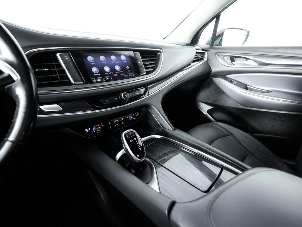 Buick Enclave FWD 4dr Essence 2021