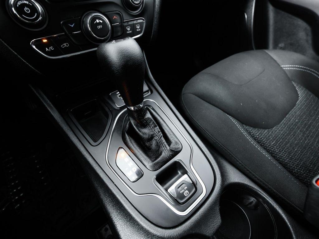 Jeep Cherokee Latitude FWD 2019