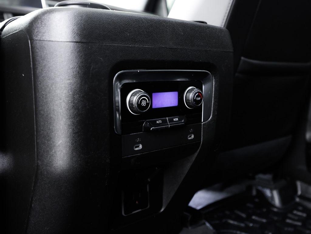 Chevrolet Tahoe 4WD 4dr LT 2021