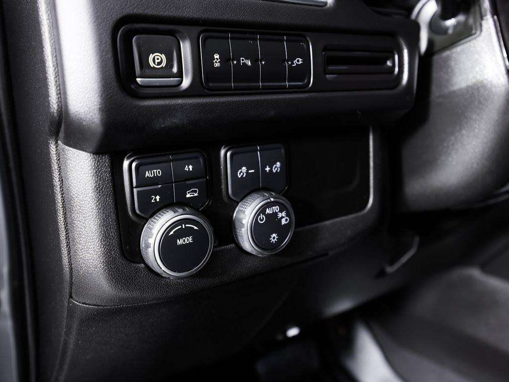 Chevrolet Tahoe 4WD 4dr LT 2021