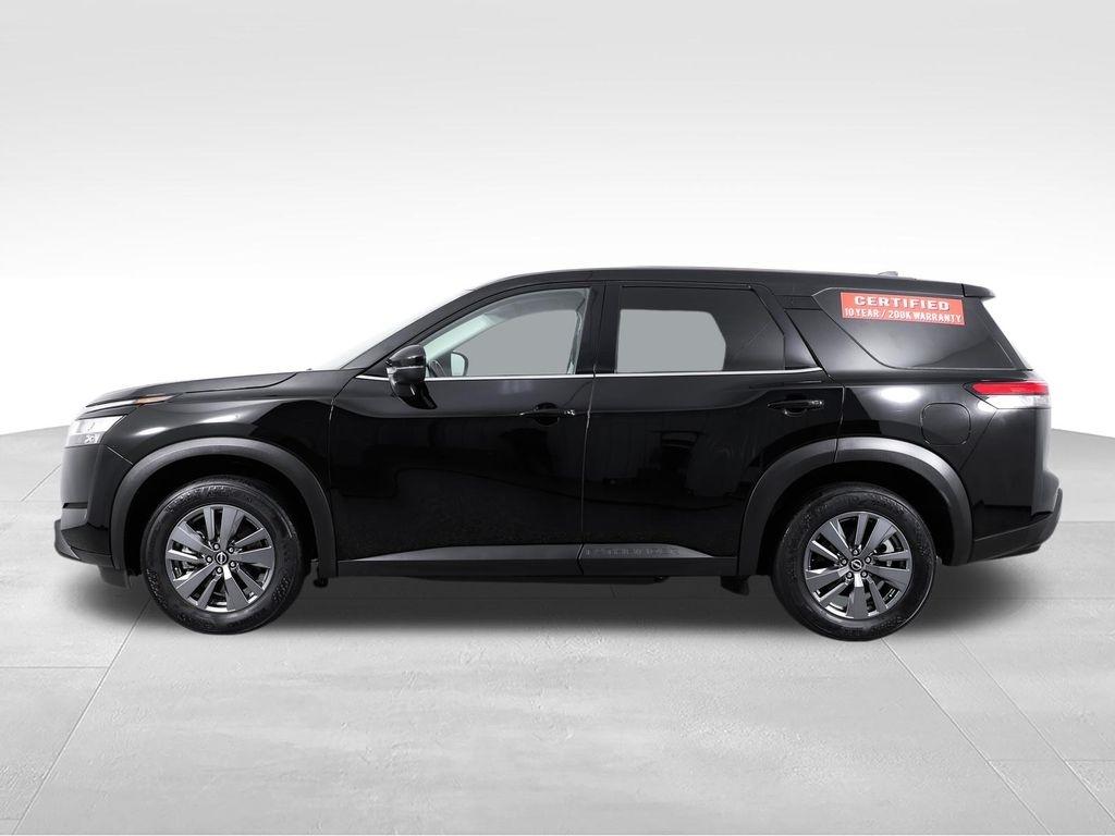 Nissan Pathfinder S 2WD 2022
