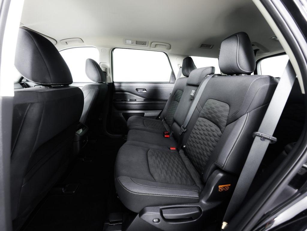 Nissan Pathfinder S 2WD 2022
